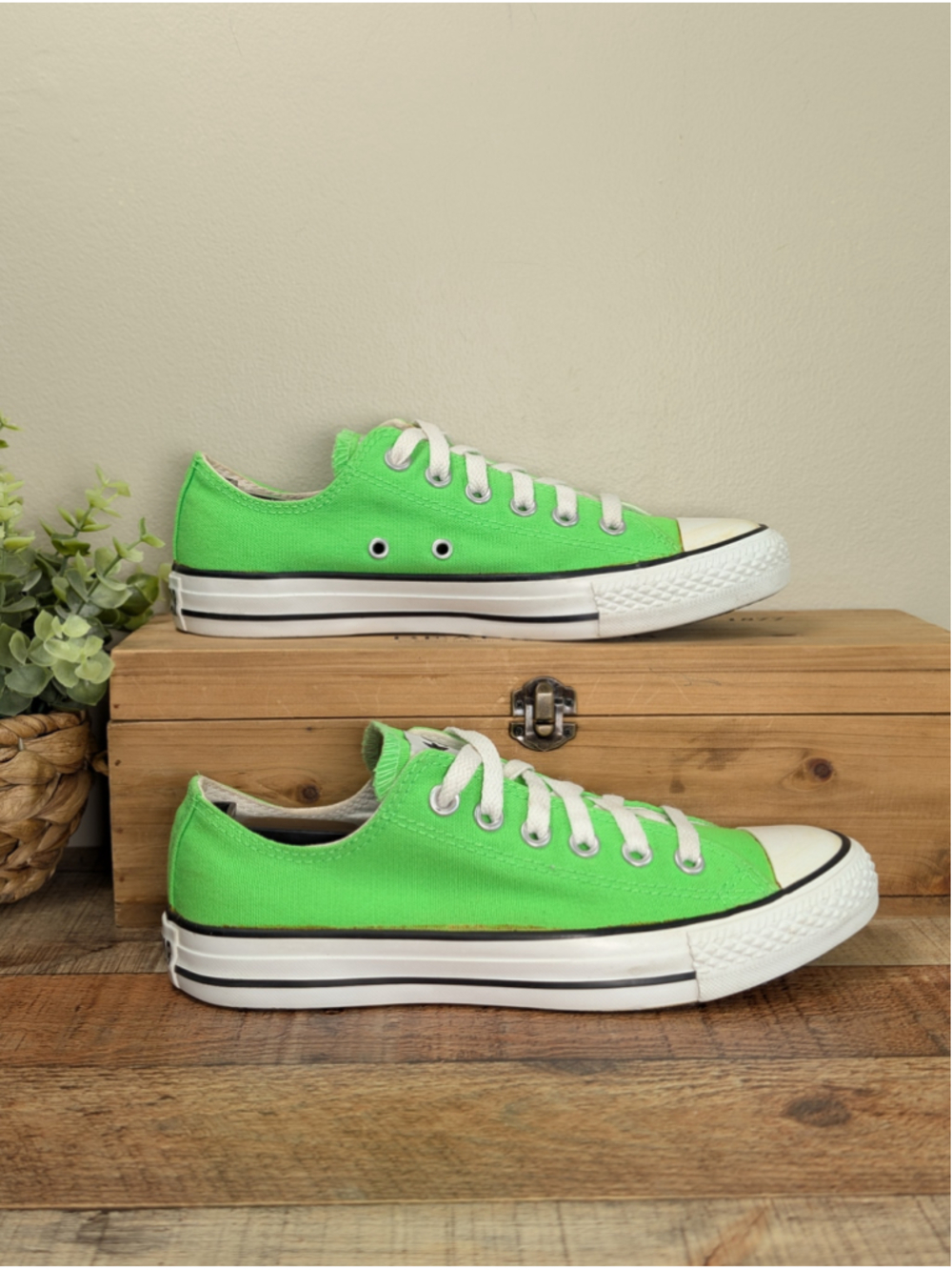 Converse 7 Neon Green Low Top Canvas Skater Shoes Retro SK8 Sneakers Women CTAS